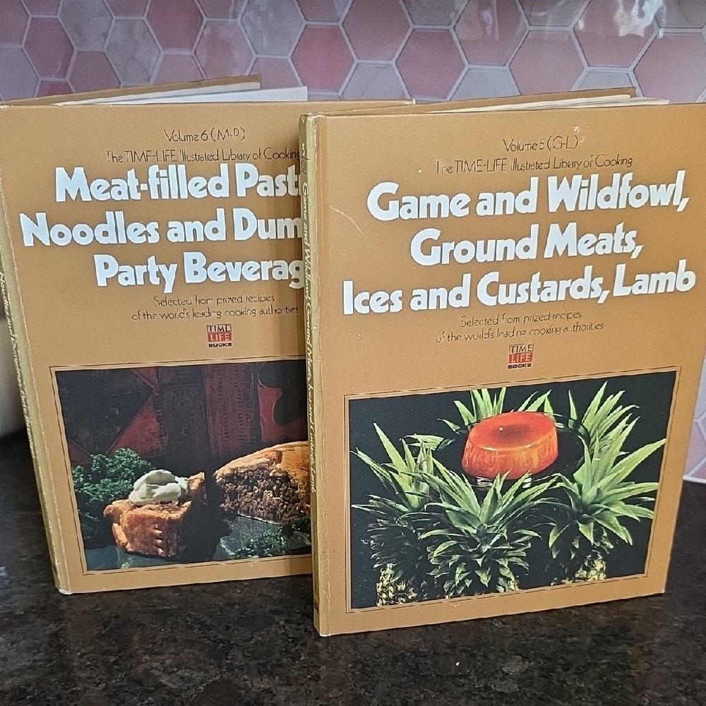 Cooking Library - Gold and Mad Editions  1969.